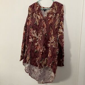 Long sleeve torrid top